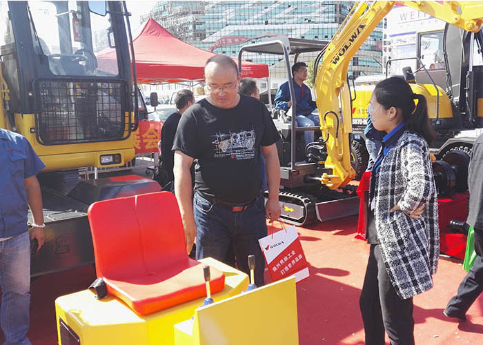 沃爾華集團攜多款產品參加2015全國建筑機械展