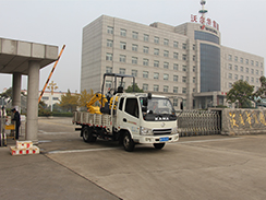 沃爾華小型挖掘機助推國家新農村建設