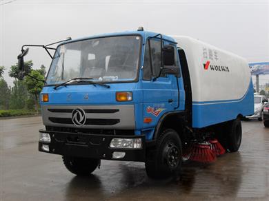 東風145掃路車